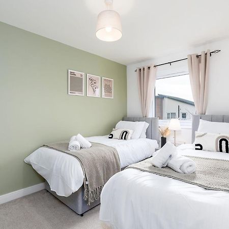 6 Guests - 3 Bedrooms - Free Wi-Fi - Manchester Exteriér fotografie
