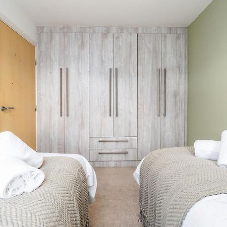 6 Guests - 3 Bedrooms - Free Wi-Fi - Manchester Exteriér fotografie