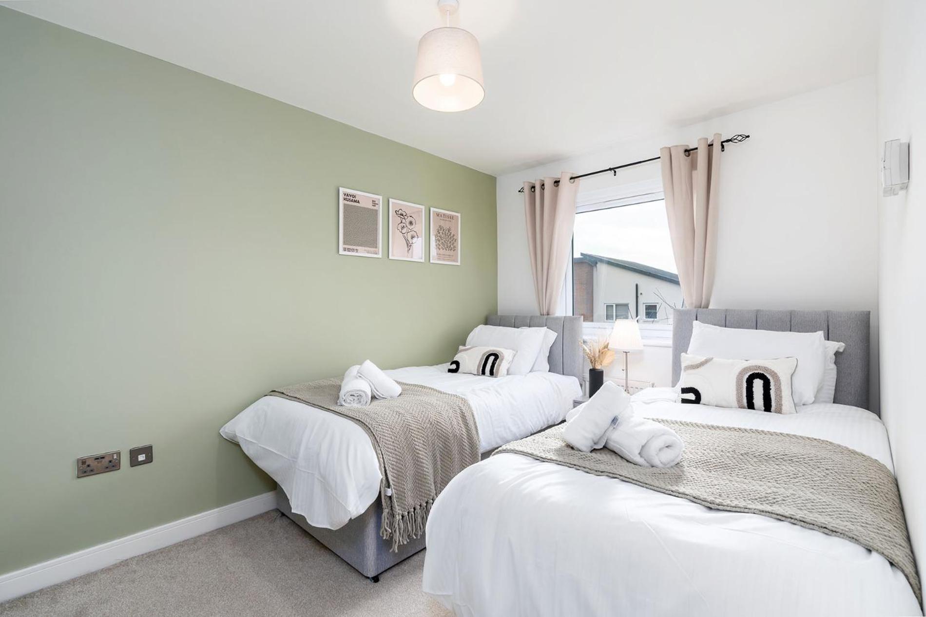 6 Guests - 3 Bedrooms - Free Wi-Fi - Manchester Exteriér fotografie